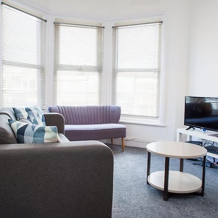 Mycityhaven - 3 Bedroom Shirehampton Flat Near Avonmouth & M4 Bristol Exterior photo