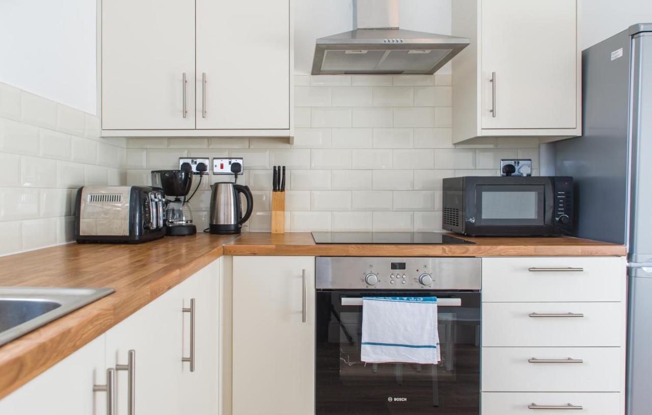 Mycityhaven - 3 Bedroom Shirehampton Flat Near Avonmouth & M4 Bristol Exterior photo