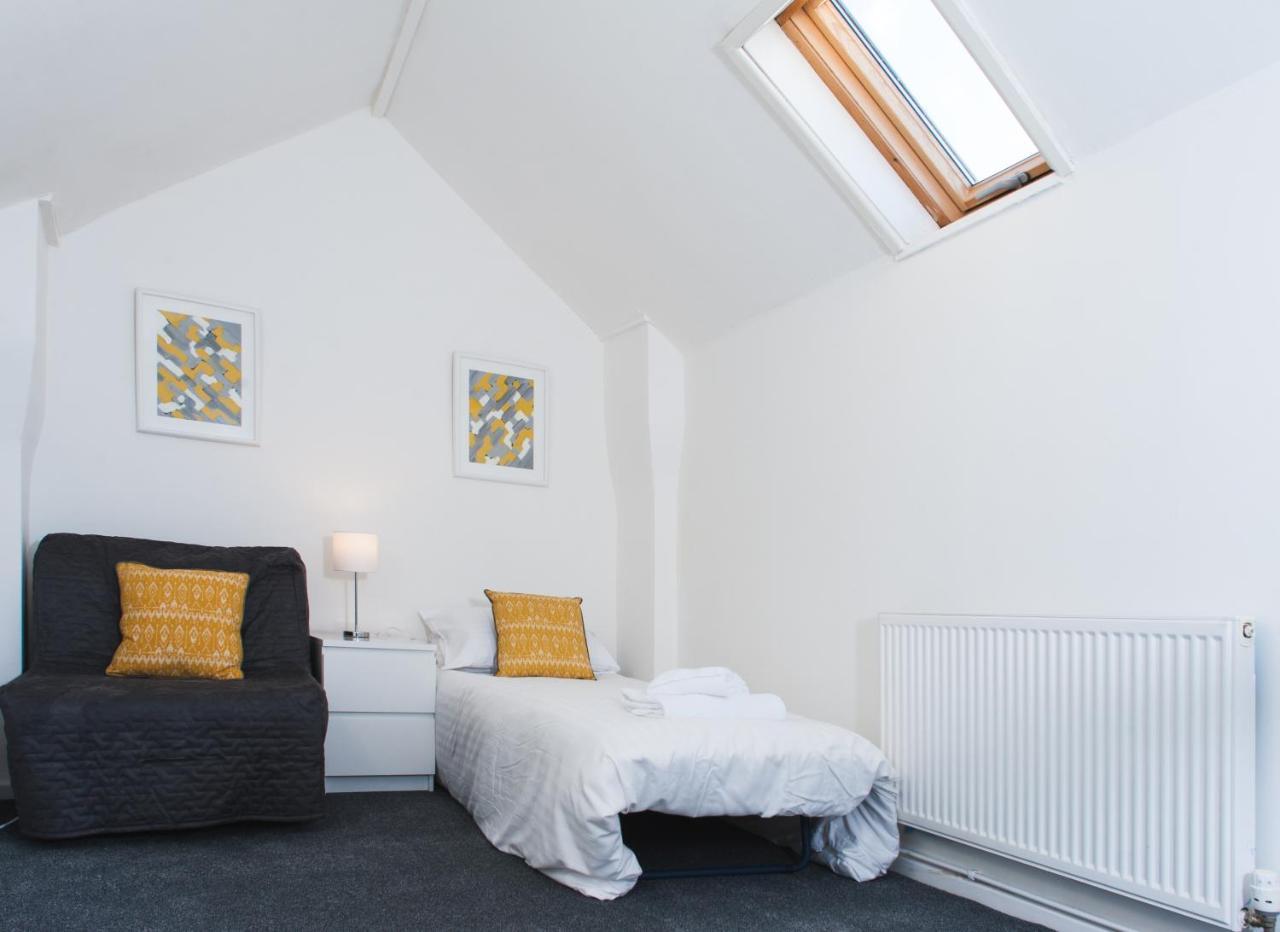 Mycityhaven - 3 Bedroom Shirehampton Flat Near Avonmouth & M4 Bristol Exterior photo